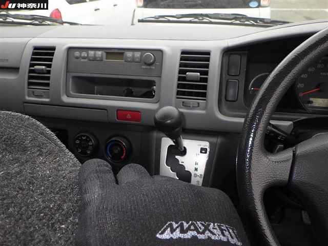 TOYOTA REGIUS ACE