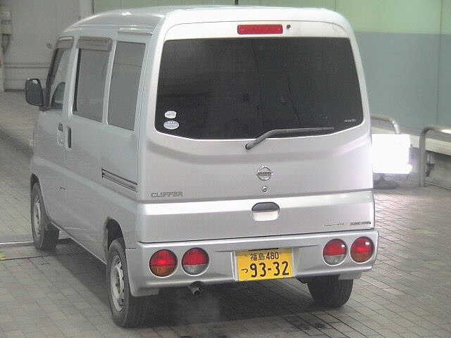 NISSAN CLIPPER