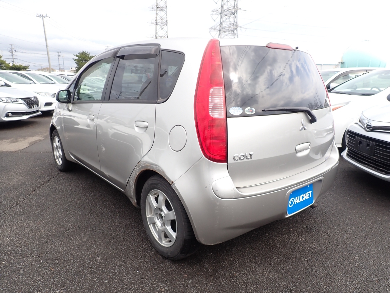 MITSUBISHI COLT