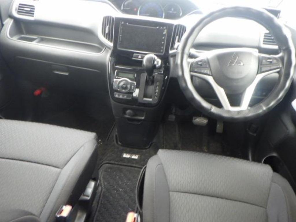 MITSUBISHI DELICA D:2