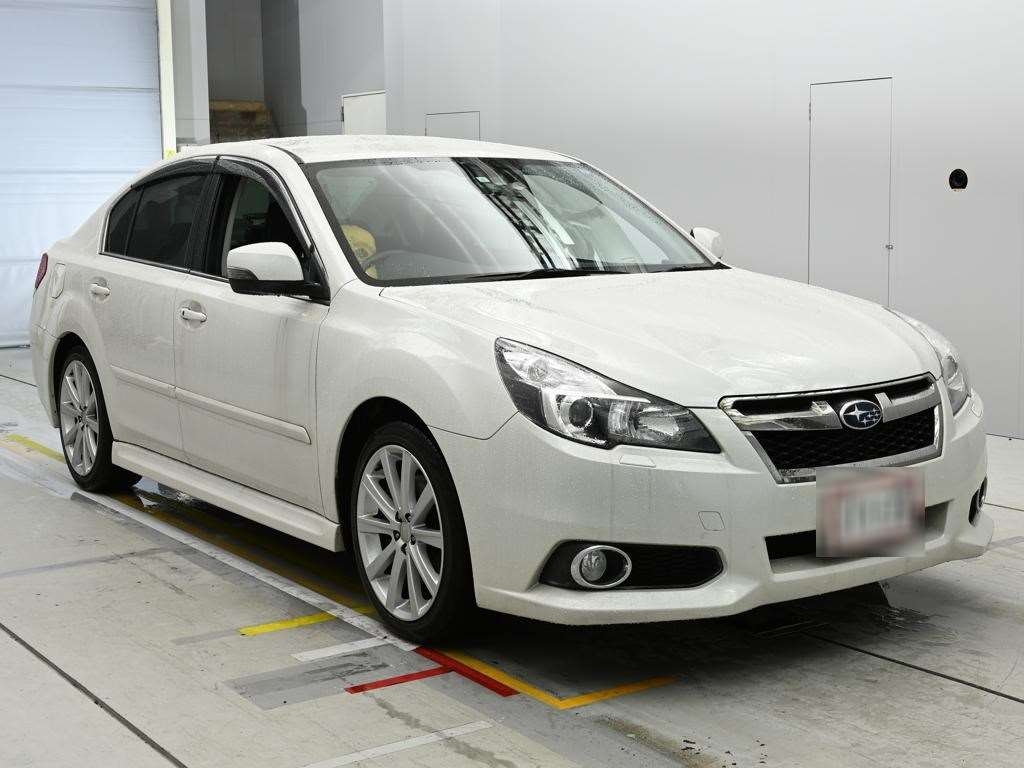 SUBARU LEGACY B4
