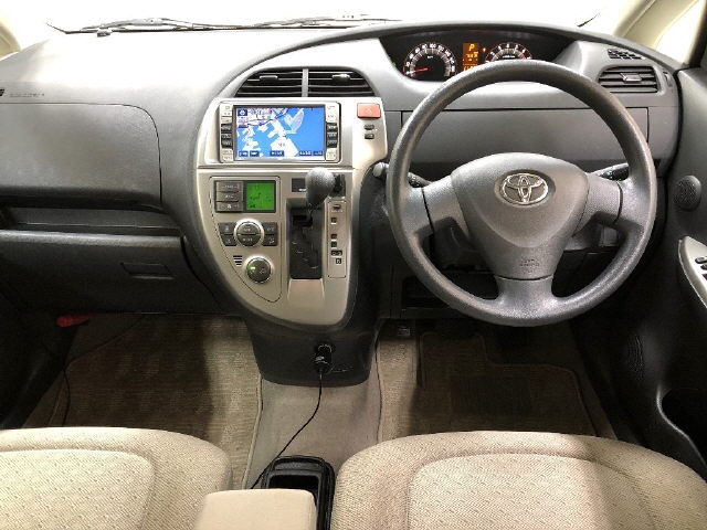 TOYOTA RACTIS