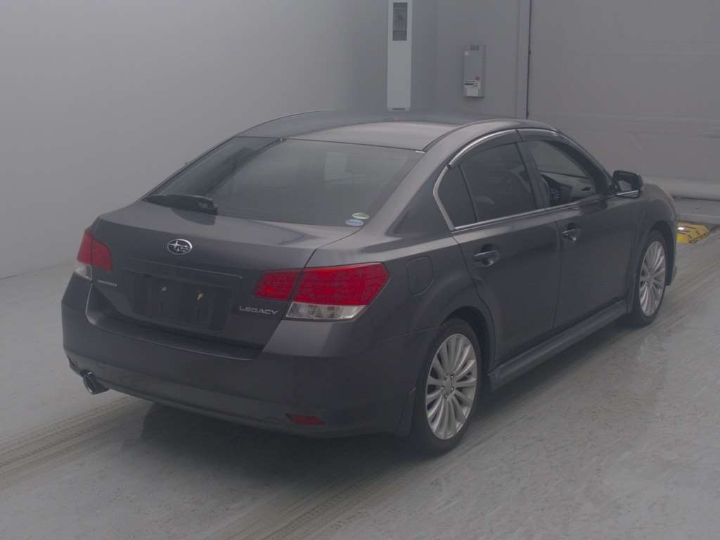 SUBARU LEGACY B4