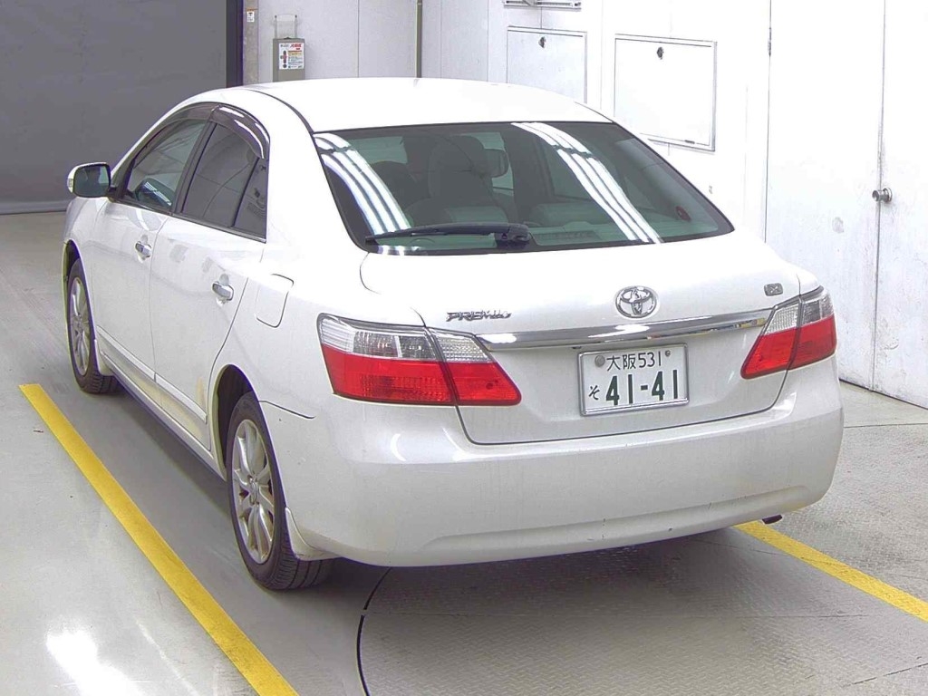 TOYOTA PREMIO