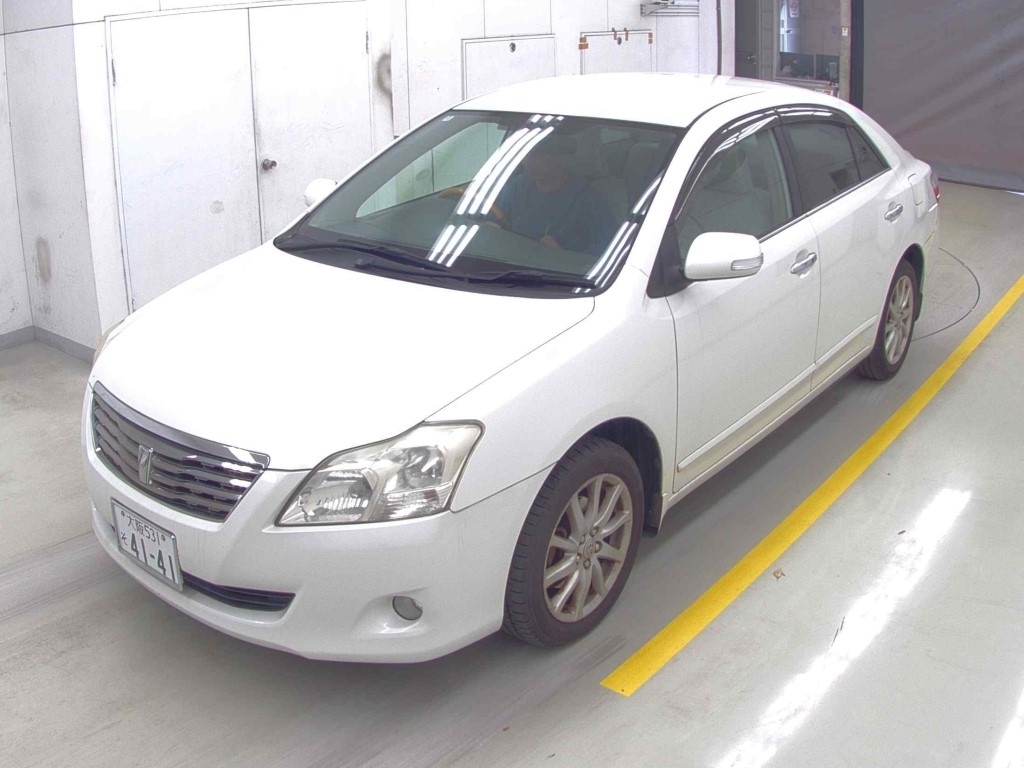 TOYOTA PREMIO