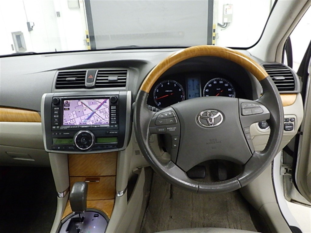 TOYOTA PREMIO