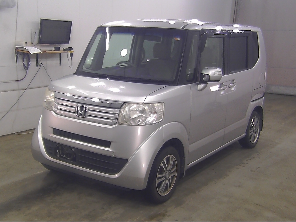 HONDA N-BOX
