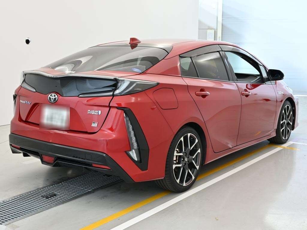 TOYOTA PRIUS PHV