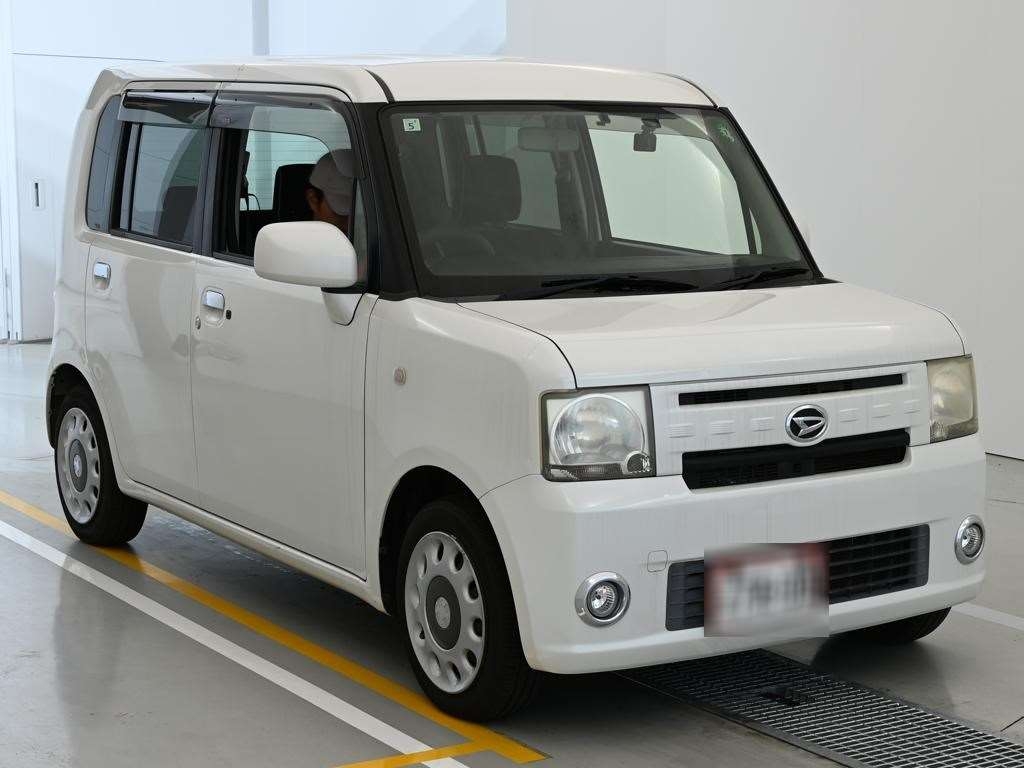 DAIHATSU MOVE CONTE