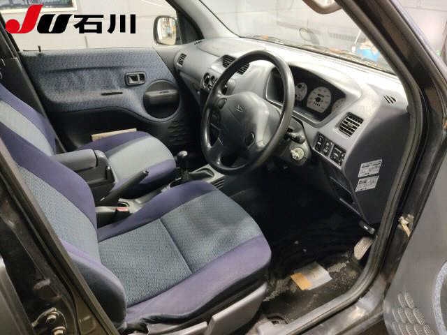 DAIHATSU TERIOS KID