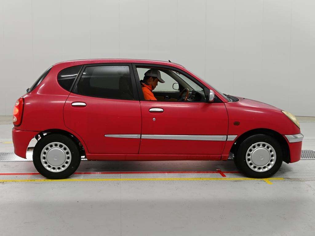 TOYOTA DUET