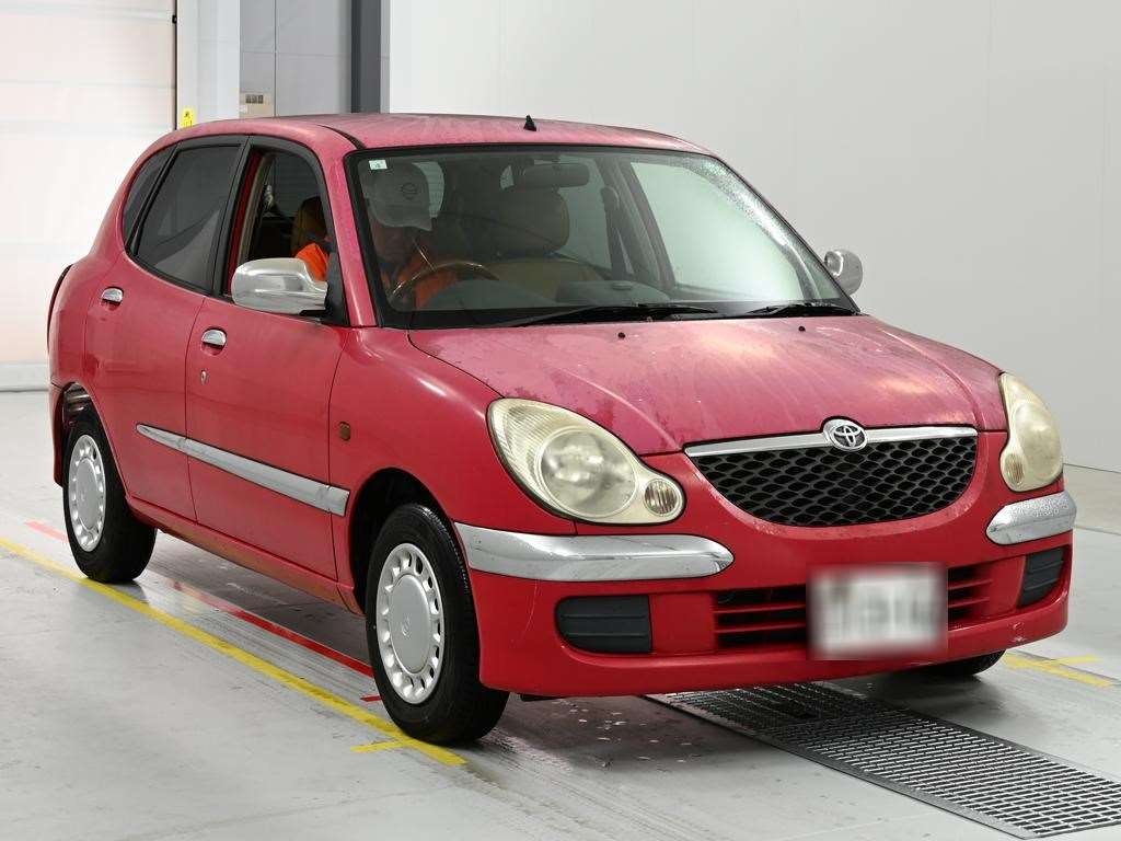 TOYOTA DUET
