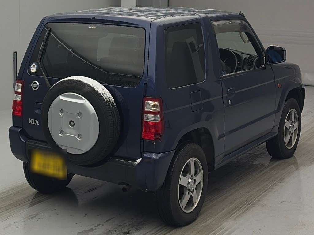 NISSAN KIX