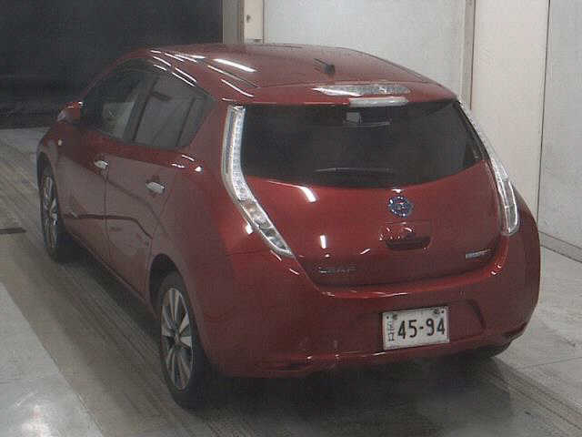 NISSAN LEAF