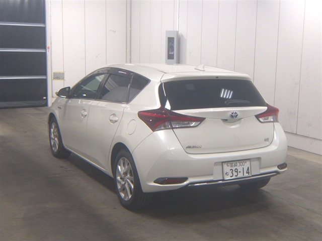 TOYOTA AURIS