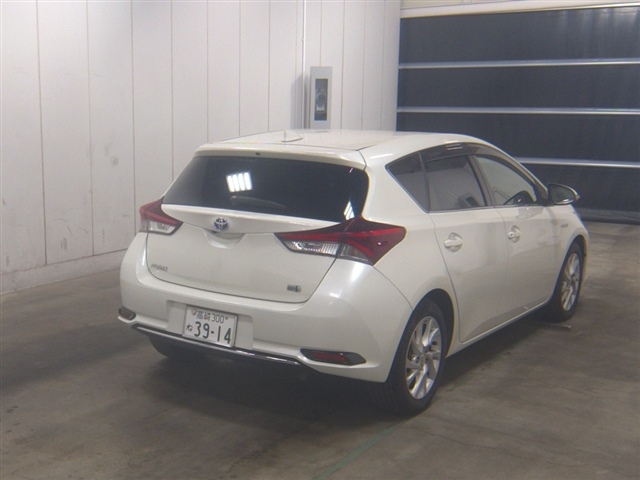 TOYOTA AURIS