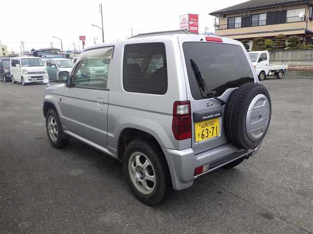 MITSUBISHI PAJERO MINI