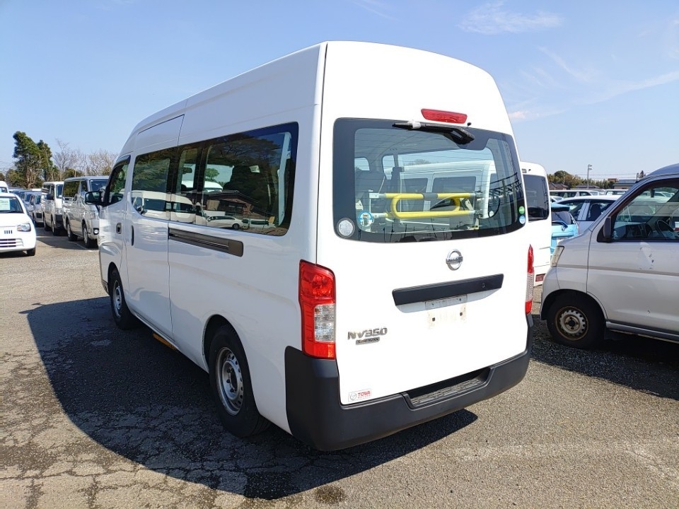 NISSAN NV350 CARAVAN