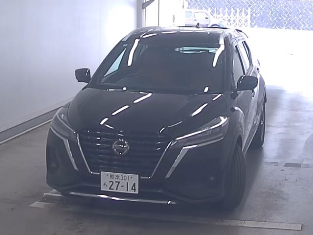 NISSAN KICKS