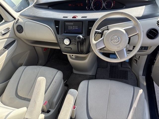 MAZDA BIANTE