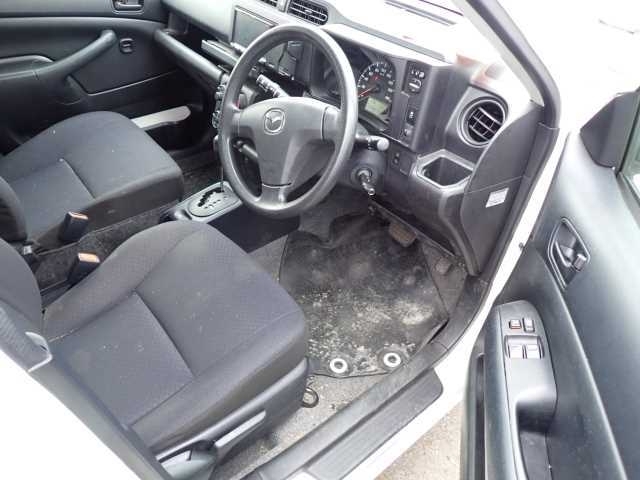 MAZDA FAMILIA