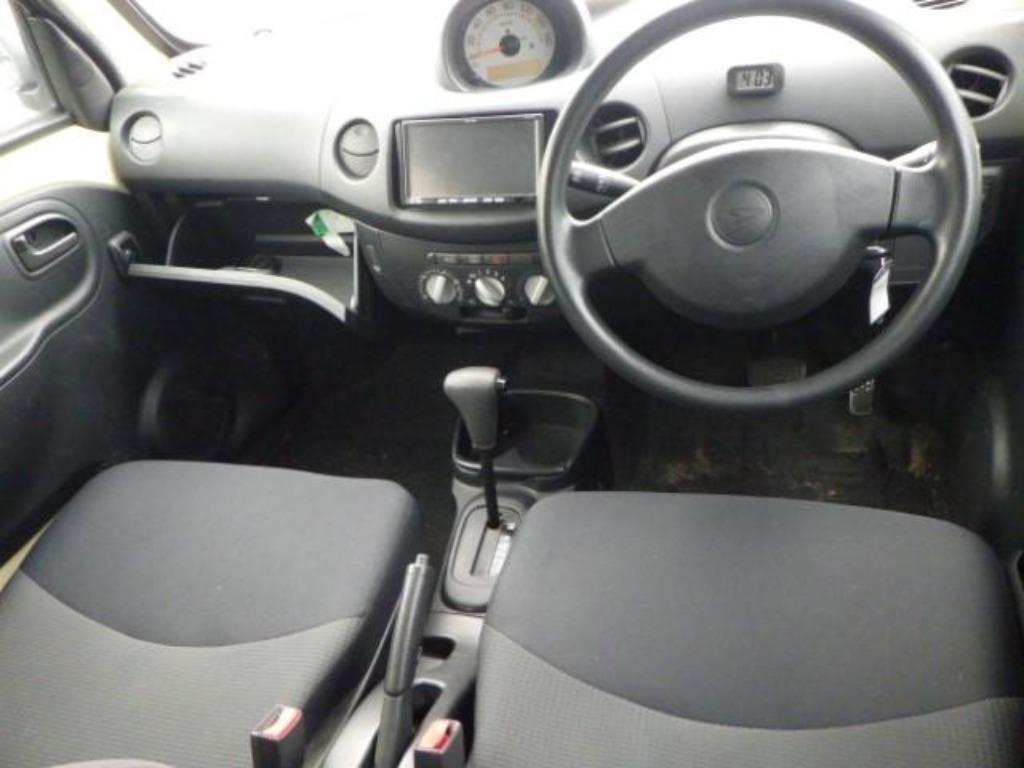 DAIHATSU ESSE