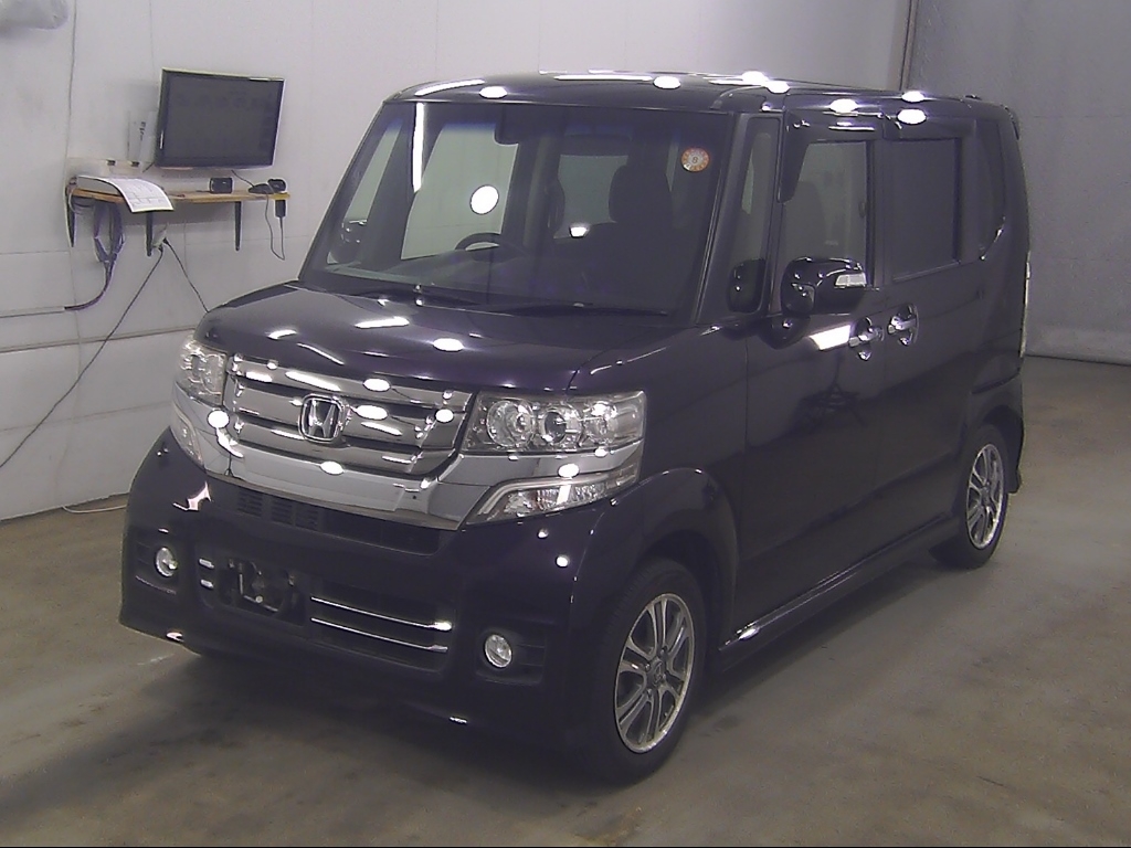 HONDA N-BOX
