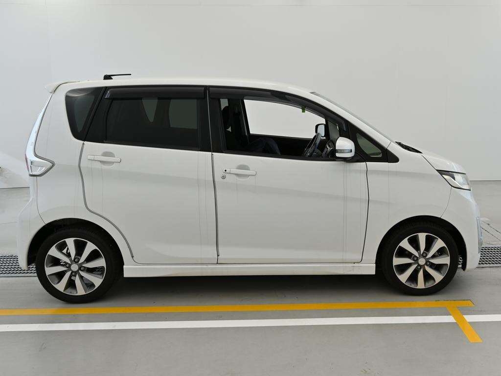 MITSUBISHI EK CUSTOM