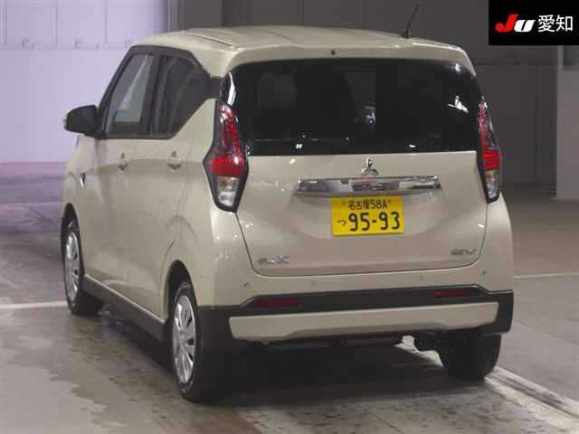 MITSUBISHI EK X EV