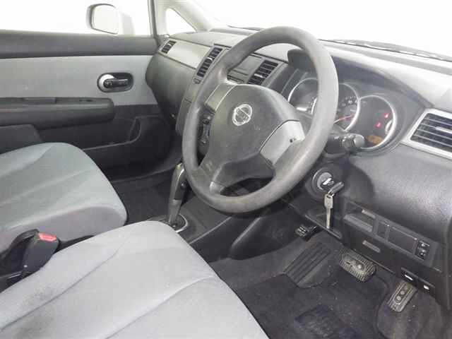 NISSAN TIIDA LATIO