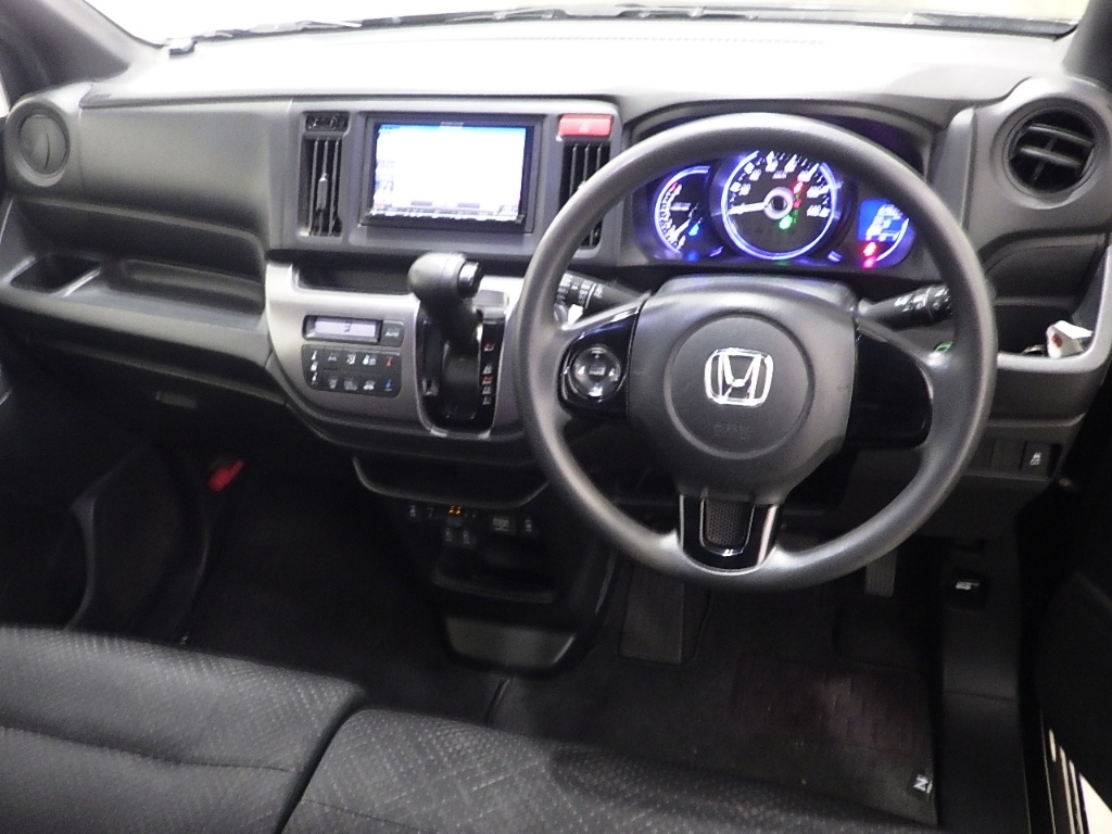 HONDA N-WGN