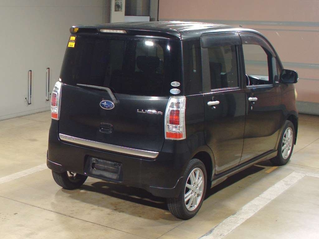 SUBARU LUCRA