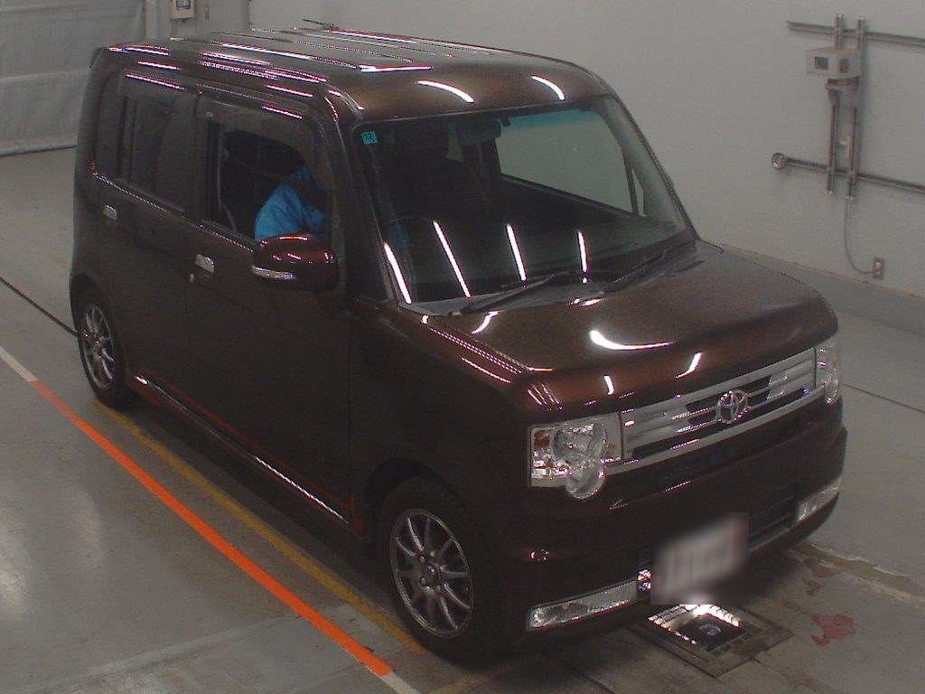 TOYOTA PIXIS SPACE