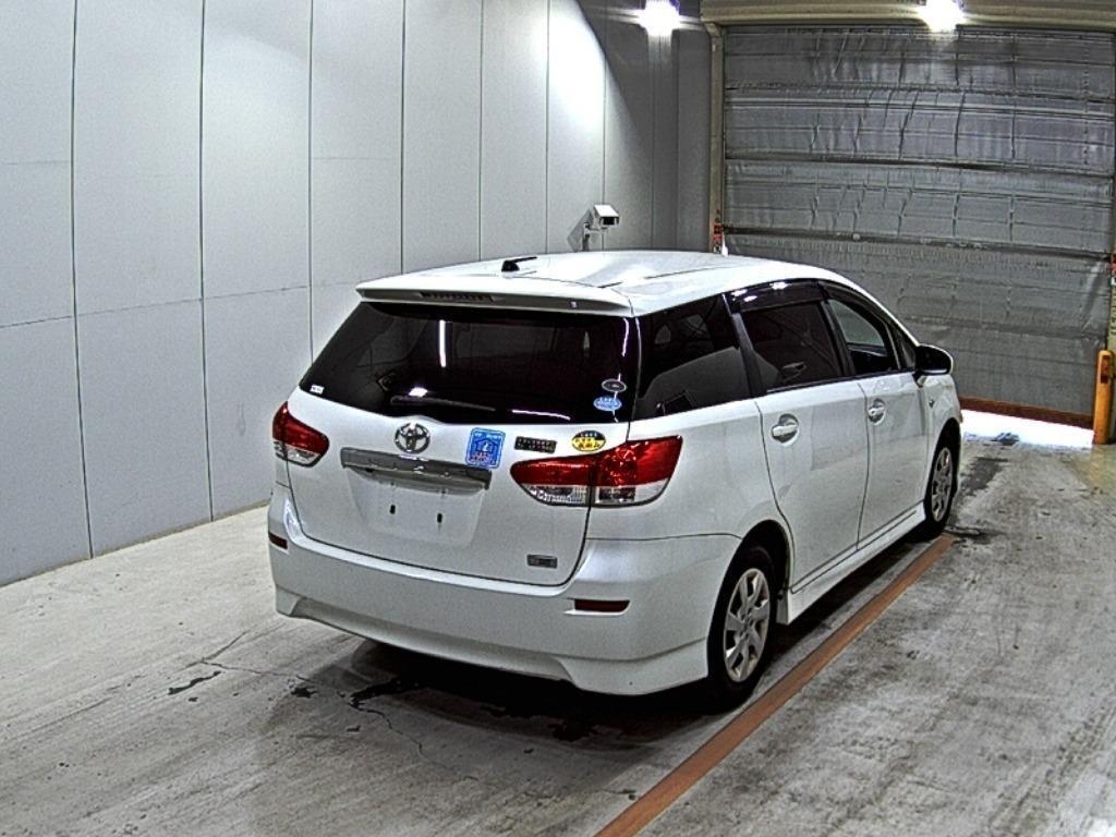TOYOTA WISH