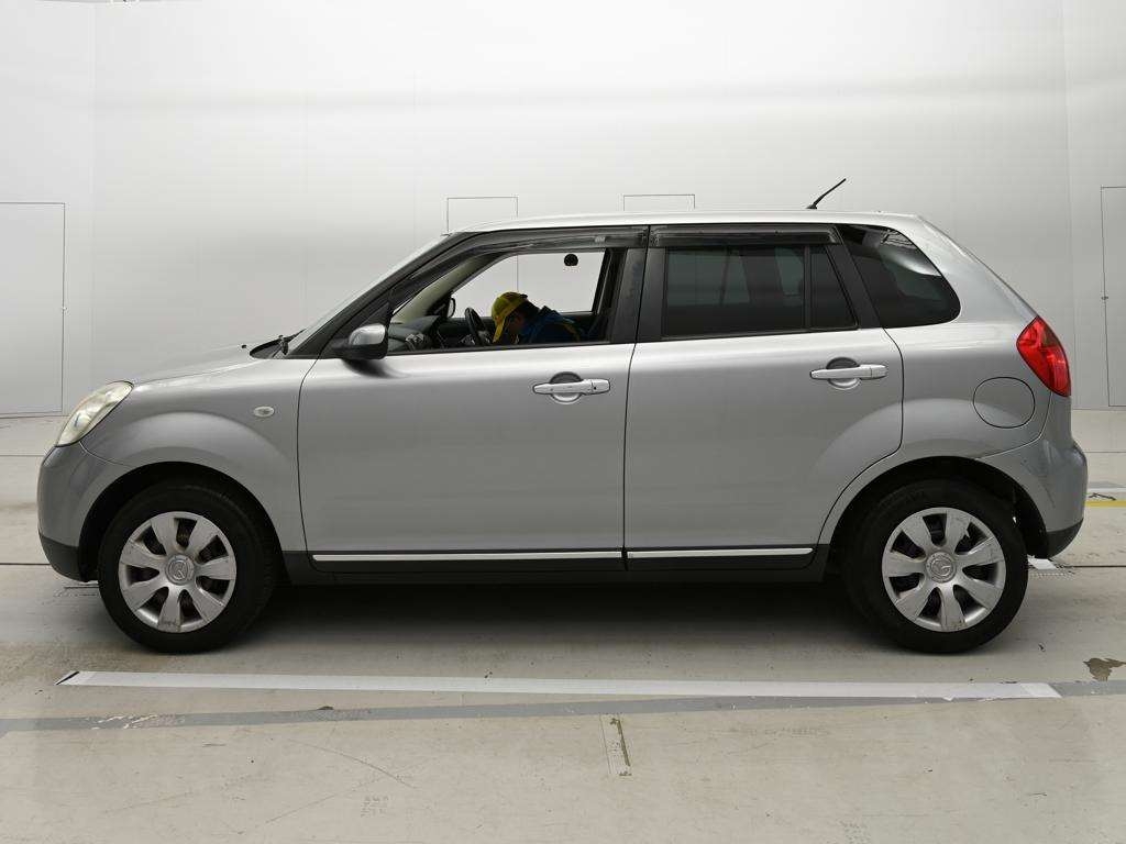 MAZDA VERISA