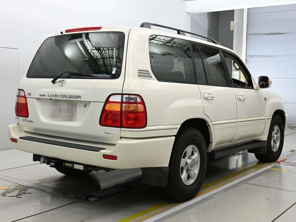TOYOTA LAND CRUISER