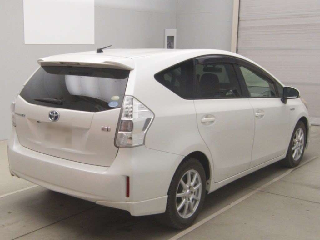 TOYOTA PRIUS ALPHA