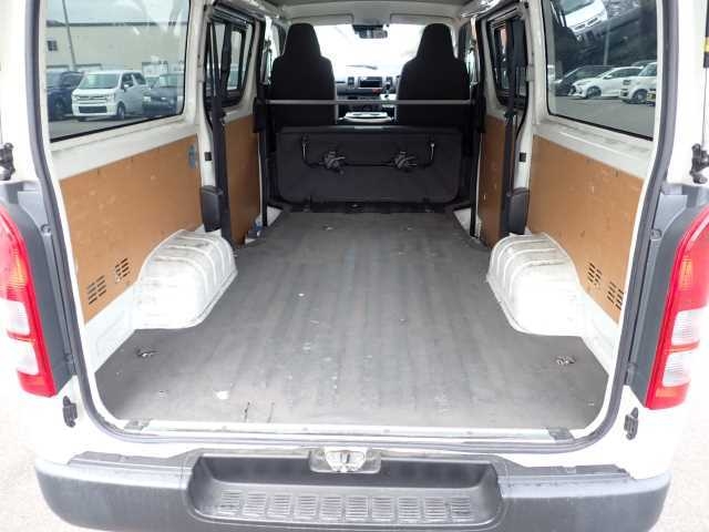 TOYOTA REGIUS ACE