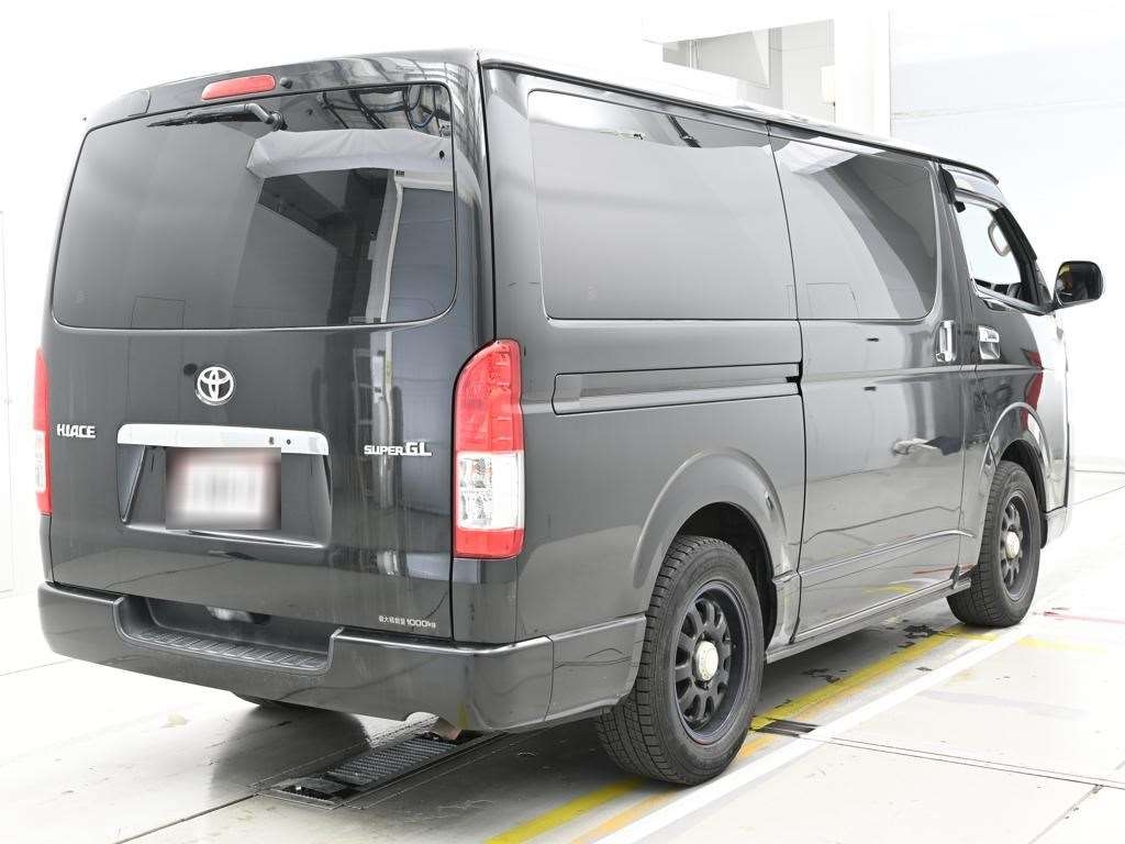 TOYOTA REGIUS ACE