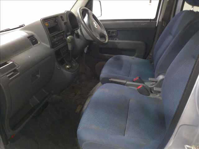 TOYOTA PIXIS VAN