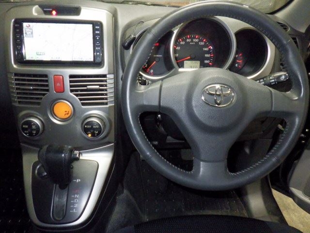 TOYOTA RUSH