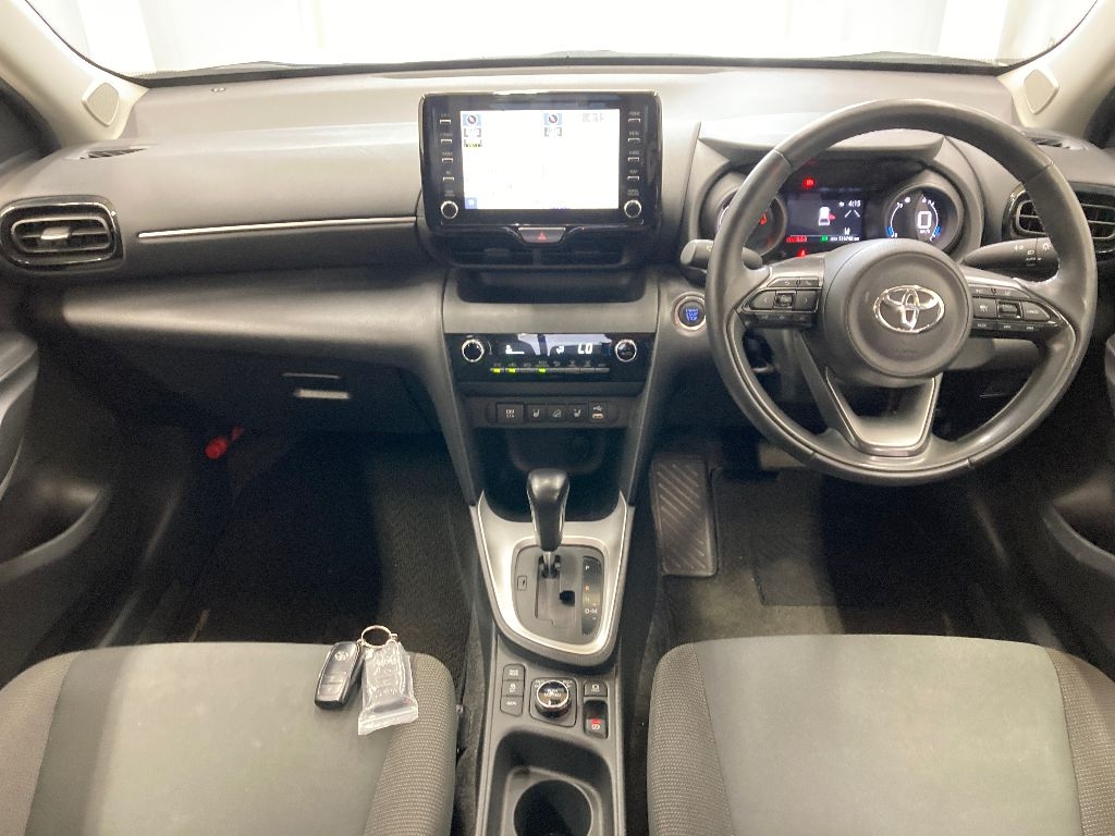 TOYOTA YARIS CROSS