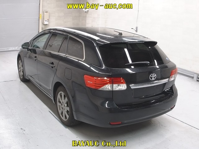 TOYOTA AVENSIS
