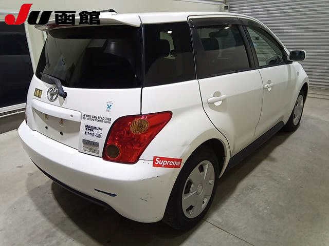 TOYOTA IST