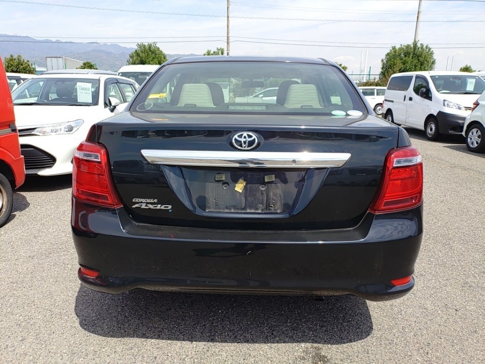 TOYOTA COROLLA AXIO