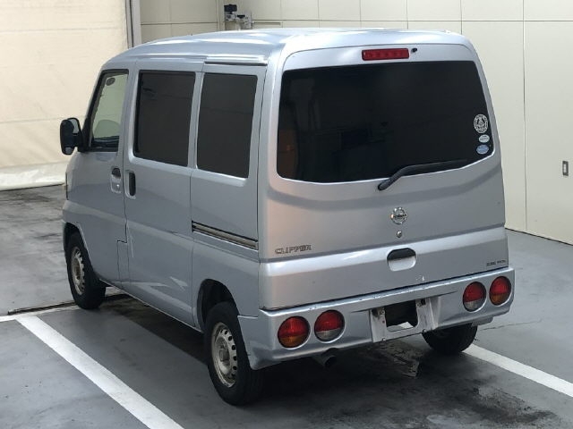 NISSAN CLIPPER