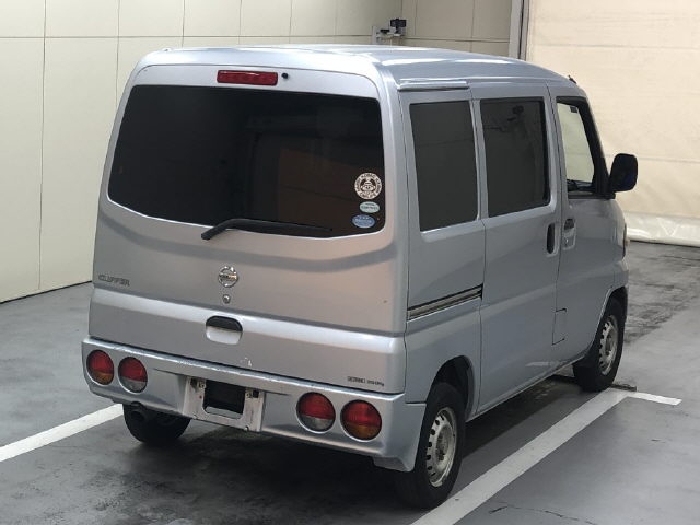 NISSAN CLIPPER