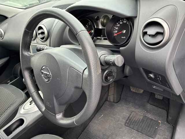 NISSAN DUALIS