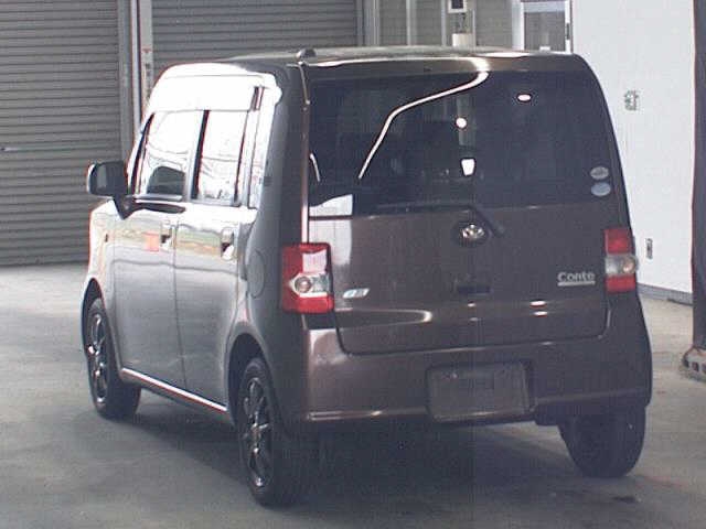 DAIHATSU MOVE CONTE