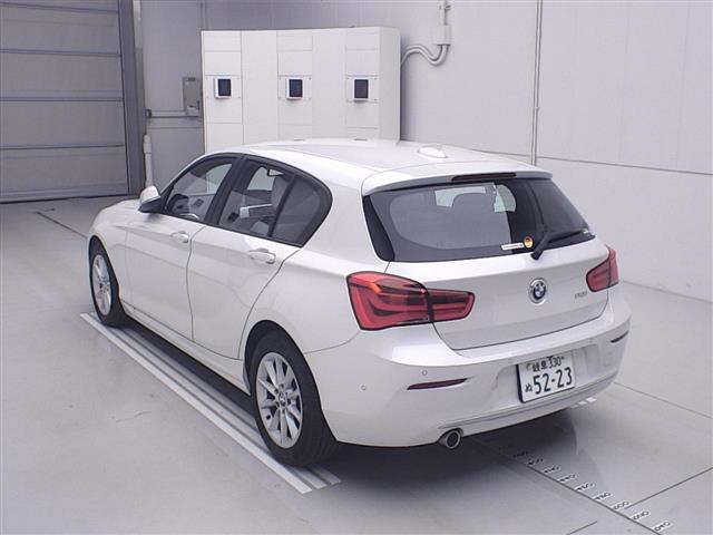 BMW 1-SERIES